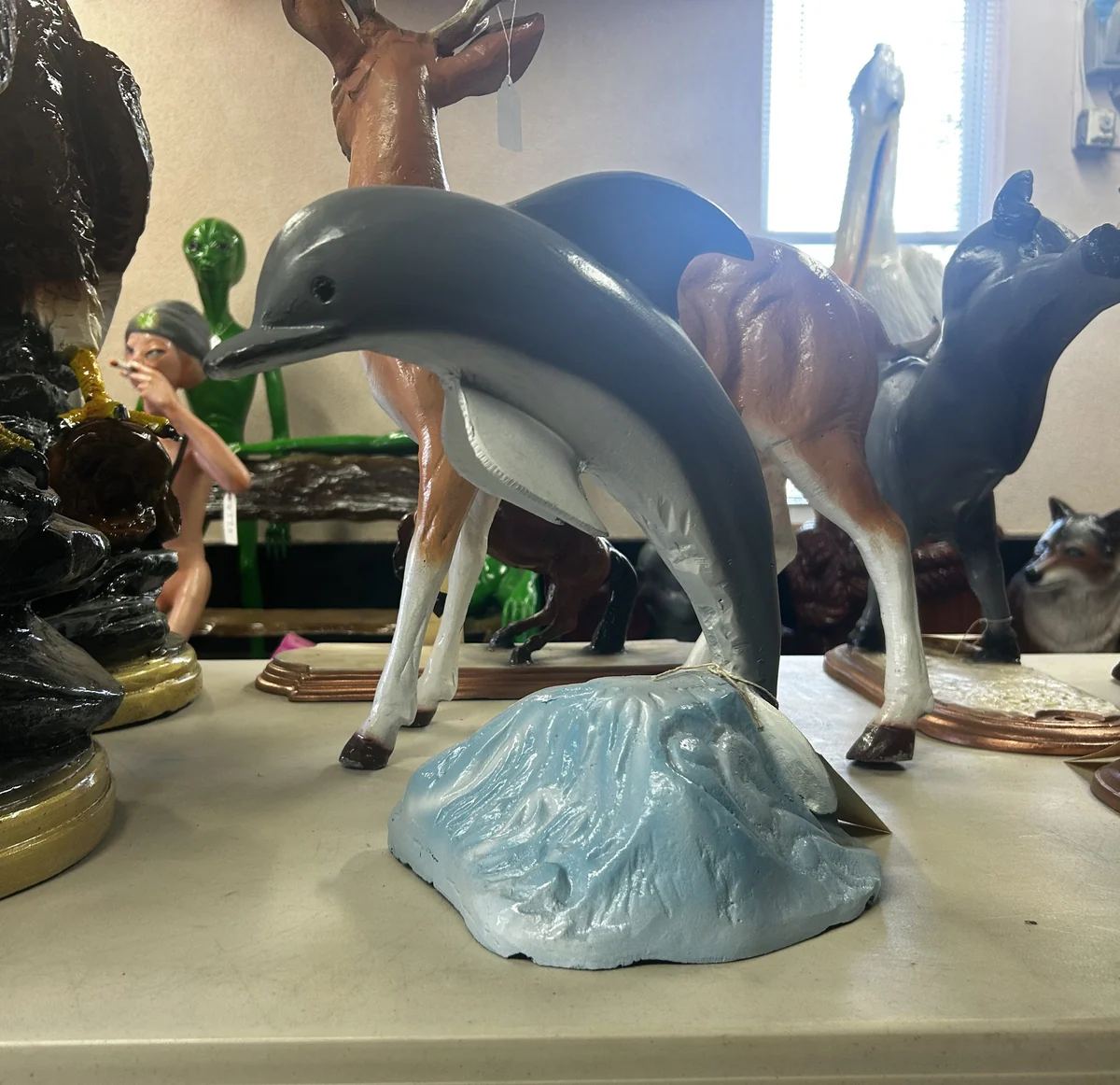 Desk Dolphin